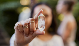 Joyería con piedras naturales: la tendencia que no pasa de moda